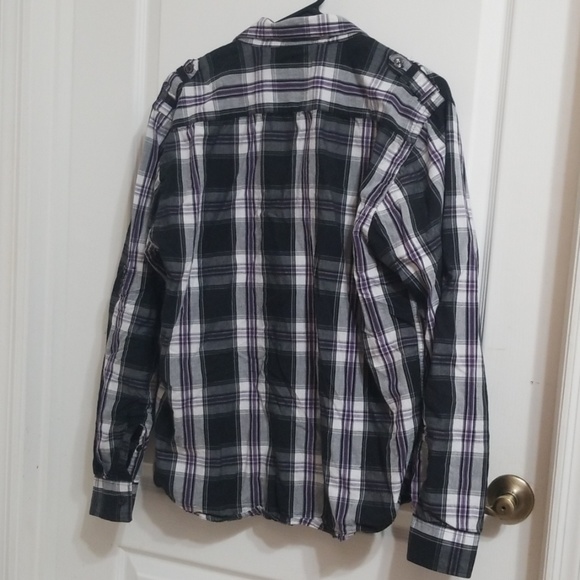 Men's Large Button-up Shirt - Picture 2 of 6